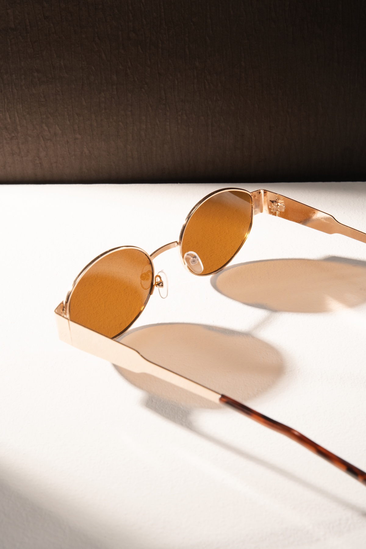 1Pair Unisex Retro Oval Metal  - مراجعة Street Fashion Luxury وسعره