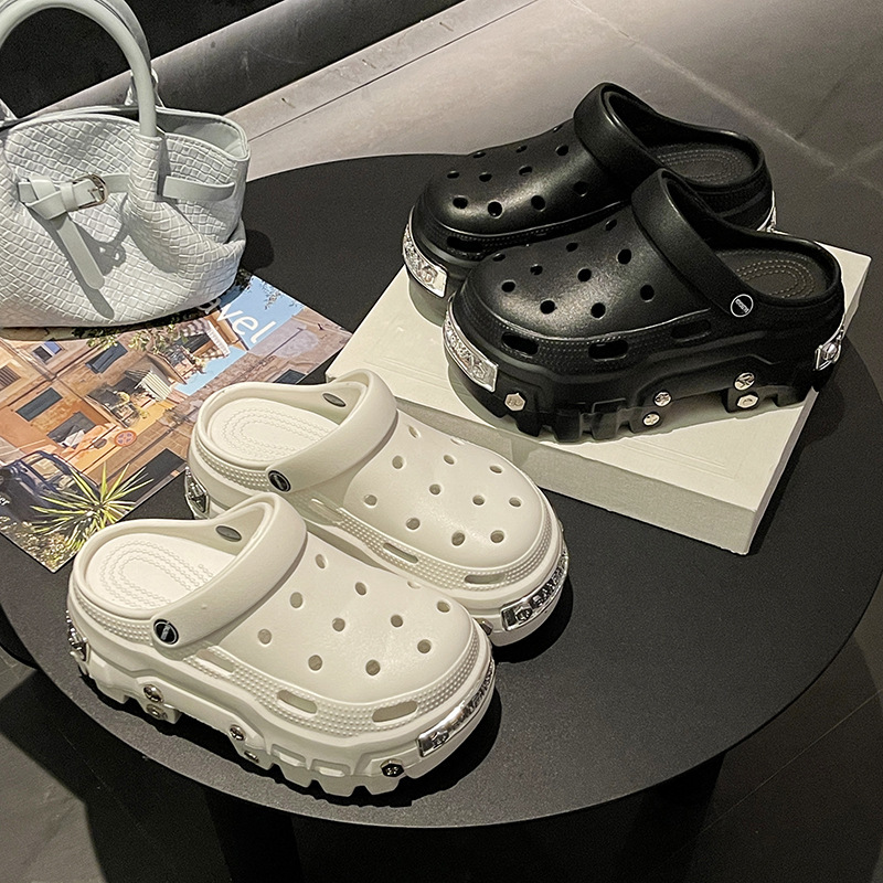 New Paris EVA hole shoes punk  - مراجعة Street Fashion In Paris وسعره