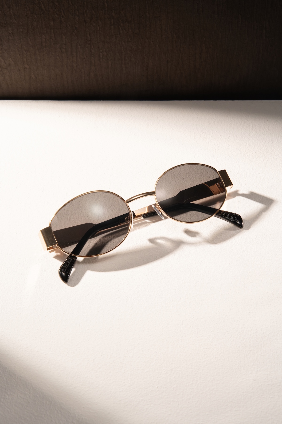 **1Pair Unisex Retro Oval Meta - مراجعة Street Fashion Luxury وسعره