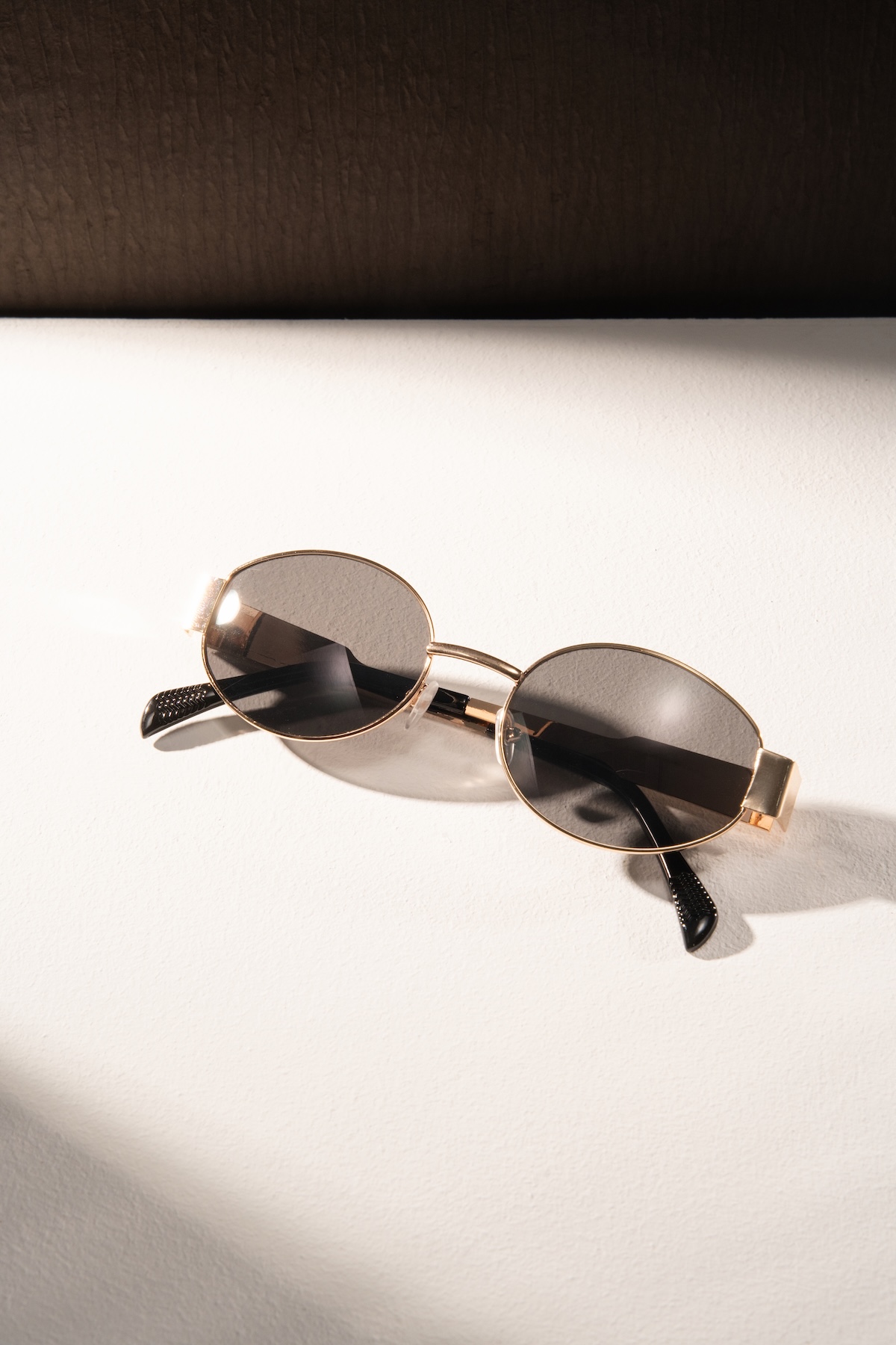 **1Pair Unisex Retro Oval Meta - مراجعة Street Fashion Luxury وسعره
