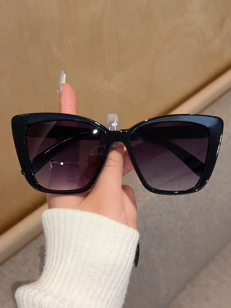 Trendy Cat Eye Sunglasses for  - مراجعة Street Fashion Glasses وسعره