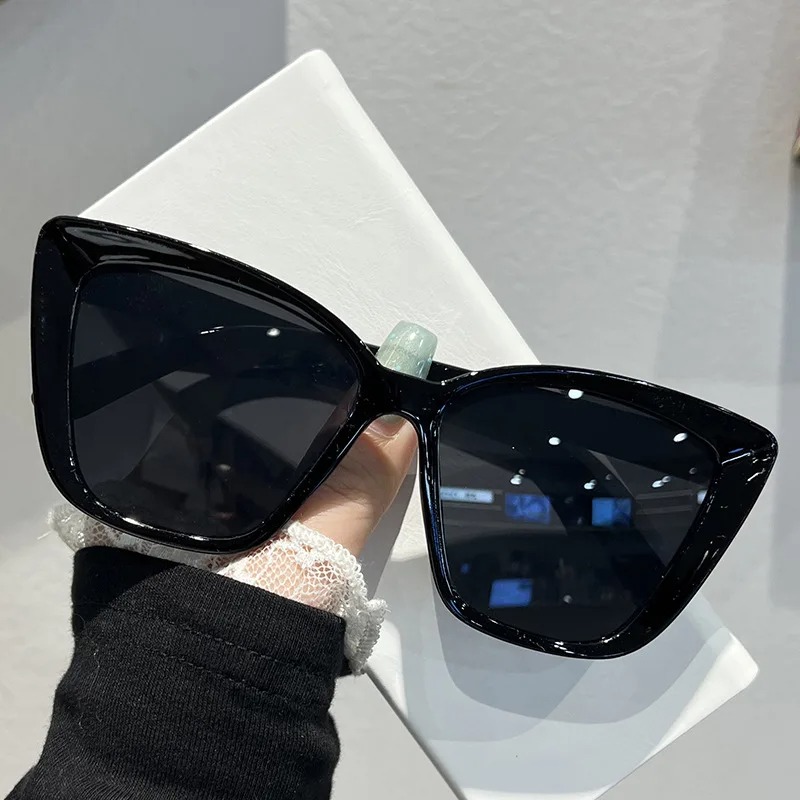 Trendy Cat Eye Sunglasses for  - مراجعة Street Fashion Glasses وسعره