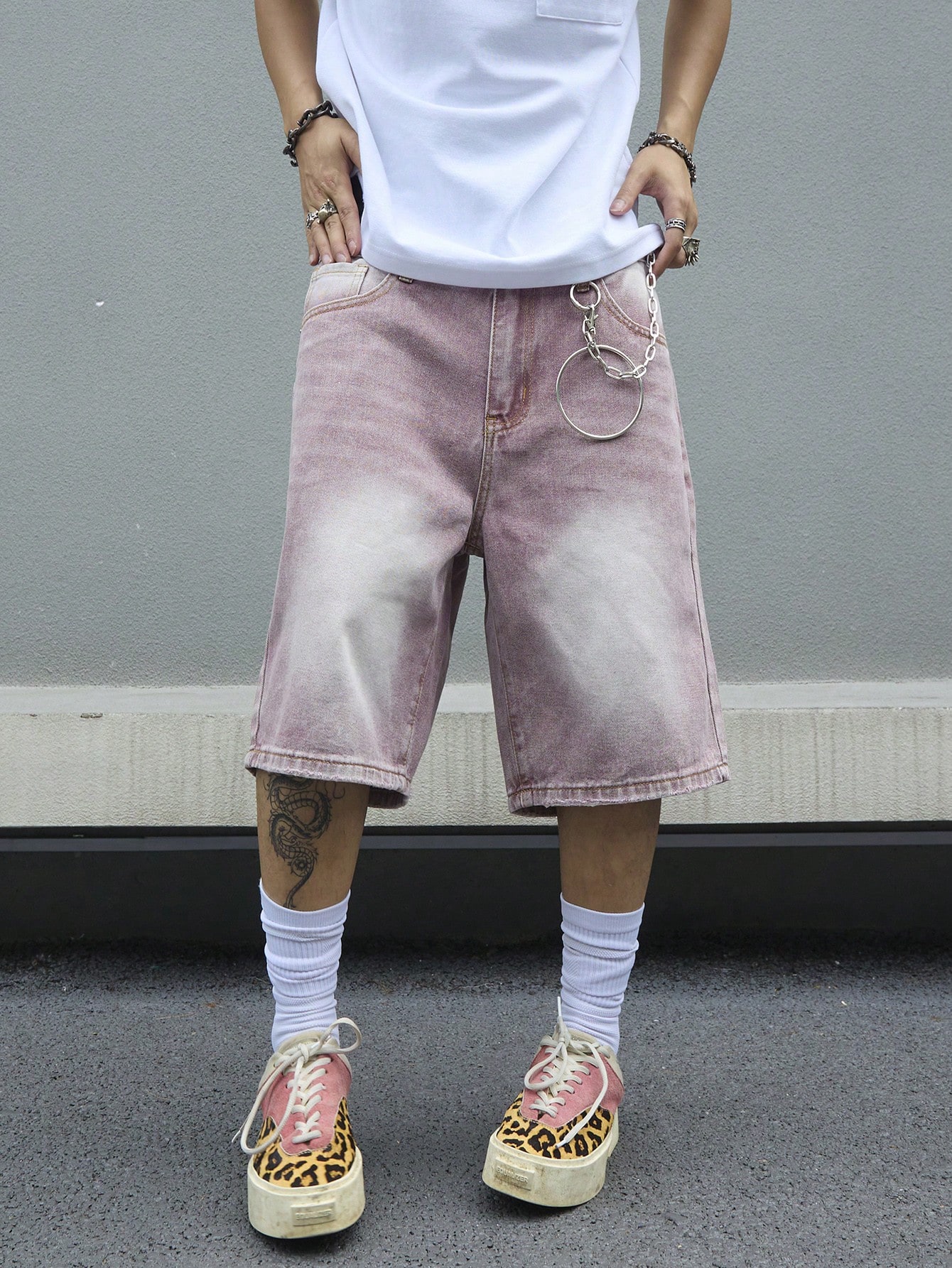 Men's Pink Gradient Denim Shor - مراجعة Street Fashion Art وسعره