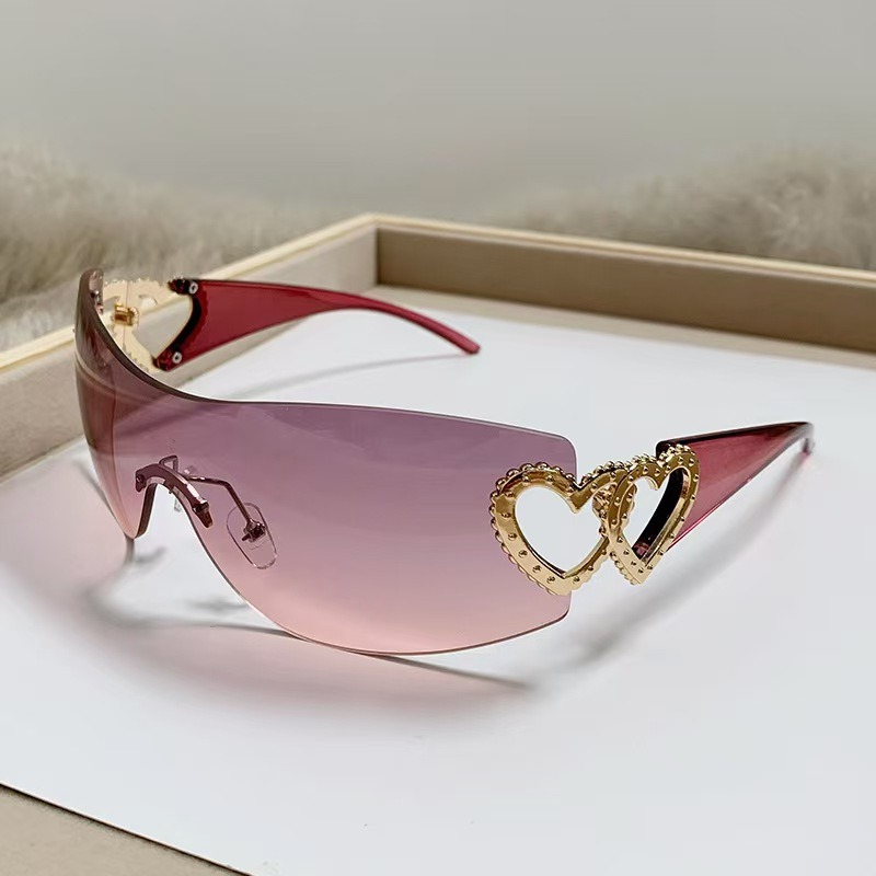 New Women's Fashion Photograph - مراجعة Street Fashion Glasses وسعره