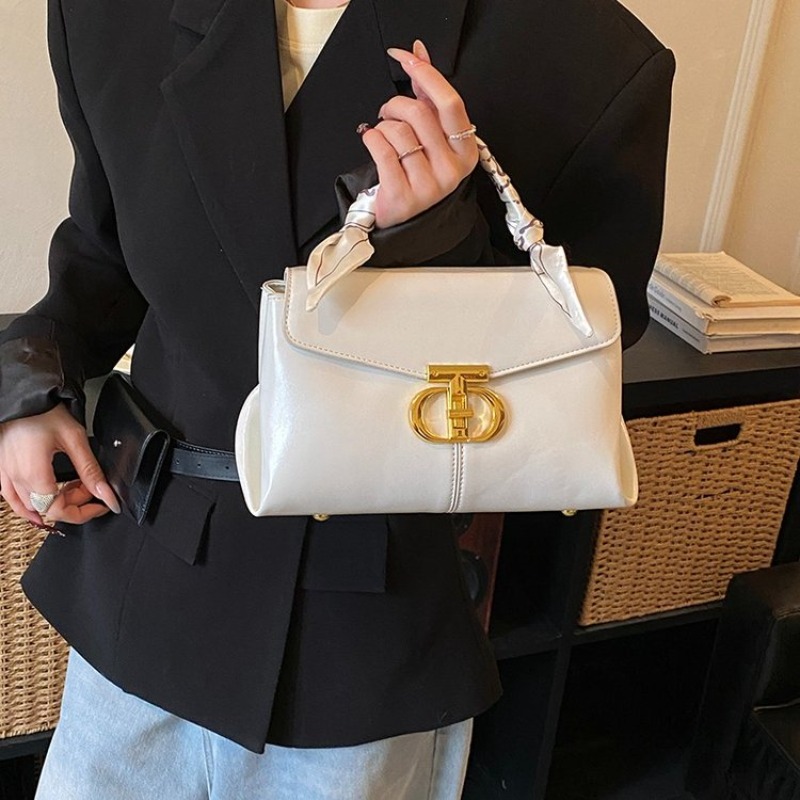 Solid Color Diaper Bag Letter  - مراجعة Street Fashion In Paris وسعره